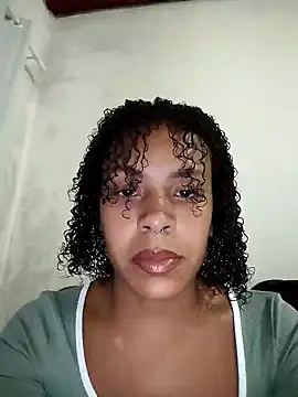 Julia Pretinha online show from April 11, 2026, 2:30 am