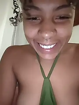 Snapshot of Julia_Pretinha chatting on November 24, 2025, 12:16 pm Julia Pretinha online show from November 24, 2025, 12:16 pm