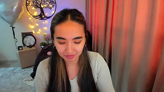 worldofkim online show from April 10, 2026, 6:20 am