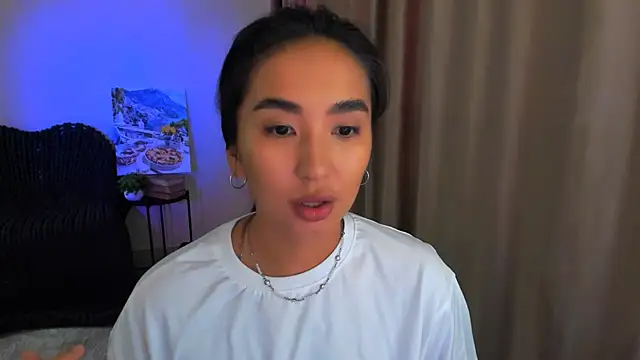 worldofkim online show from March 14, 2025, 4:21 am