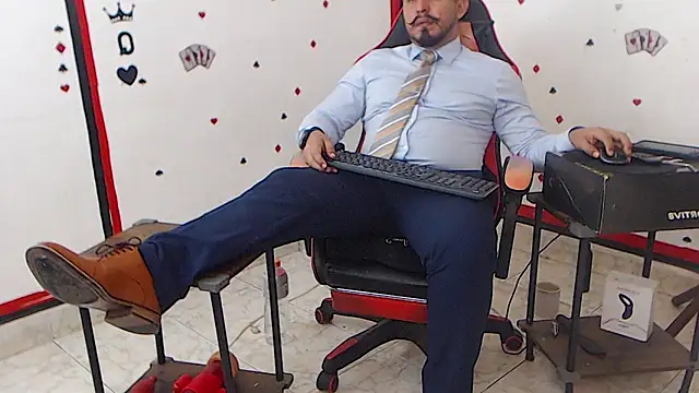 Snapshot of KalethBigDick chatting on September 29, 2025, 12:50 am KalethBigDick online show from September 29, 2025, 12:50 am