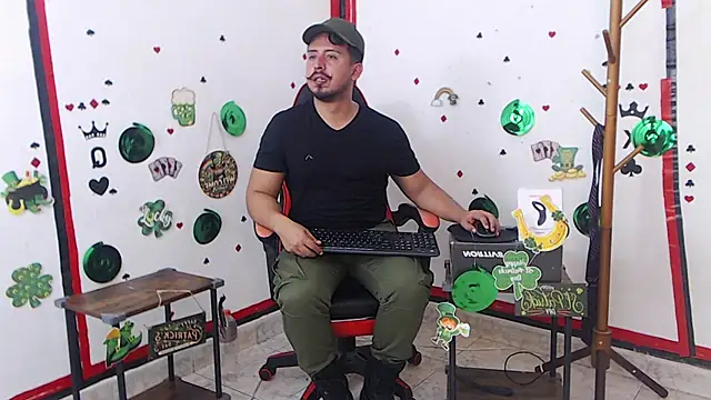 Snapshot of KalethBigDick chatting on March 17, 2025, 2:19 am KalethBigDick online show from March 17, 2025, 2:19 am