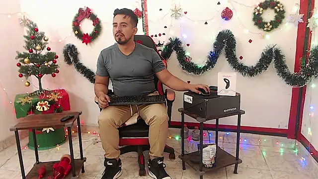 Snapshot of KalethBigDick chatting on December 1, 2025, 5:14 pm KalethBigDick online show from December 1, 2025, 5:14 pm