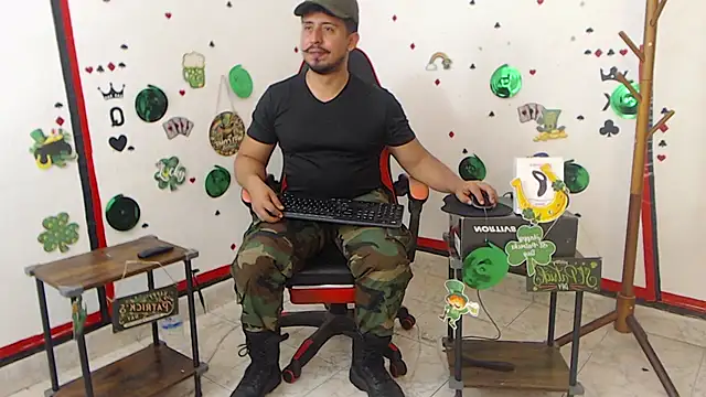 Snapshot of KalethBigDick chatting on March 20, 2025, 5:02 am KalethBigDick online show from March 20, 2025, 5:02 am