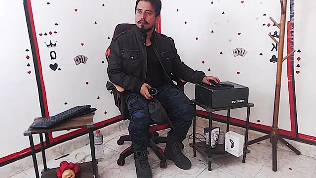 Snapshot of KalethBigDick chatting on October 18, 2025, 10:06 am KalethBigDick online show from October 18, 2025, 10:06 am