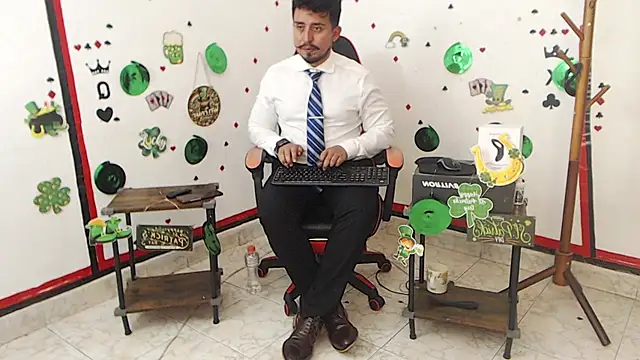 Snapshot of KalethBigDick chatting on March 18, 2025, 11:09 pm KalethBigDick online show from March 18, 2025, 11:09 pm