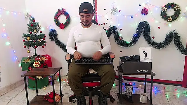 Snapshot of KalethBigDick chatting on December 3, 2025, 7:57 pm KalethBigDick online show from December 3, 2025, 7:57 pm