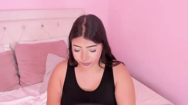 Miia Thompsonn online show from July 17, 2026, 5:32 pm