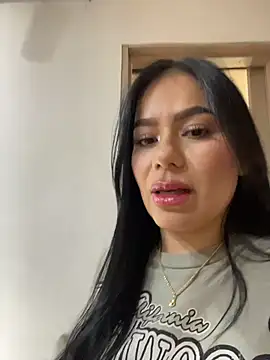 Snapshot of Miah_gomez_ chatting on February 5, 2026, 10:38 pm Miah gomez online show from February 5, 2026, 10:38 pm