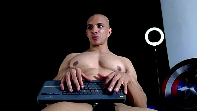 Snapshot of Antonywebb94 chatting on November 15, 2025, 3:43 am Antonywebb94 online show from November 15, 2025, 3:43 am