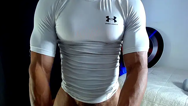 Snapshot of Antonywebb94 chatting on October 23, 2025, 4:44 am Antonywebb94 online show from October 23, 2025, 4:44 am