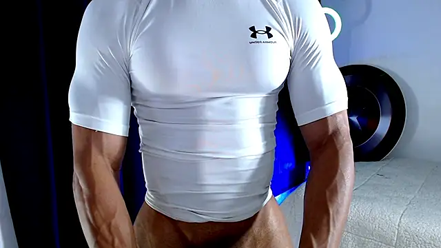 Snapshot of Antonywebb94 chatting on November 10, 2025, 5:40 pm Antonywebb94 online show from November 10, 2025, 5:40 pm