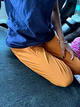 Snapshot of Miss__Malaika chatting on October 24, 2025, 7:29 am Miss Malaika online show from October 24, 2025, 7:29 am