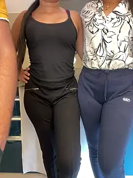 Snapshot of Miss__Malaika chatting on March 1, 2025, 11:17 am Miss Malaika online show from March 1, 2025, 11:17 am