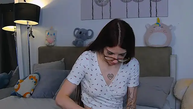 Snapshot of CassKiera chatting on September 18, 2025, 5:10 am CassKiera online show from September 18, 2025, 5:10 am