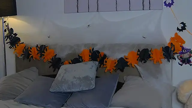 Snapshot of CassKiera chatting on November 3, 2025, 6:07 am CassKiera online show from November 3, 2025, 6:07 am