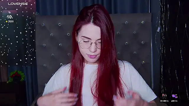 Snapshot of EmilyKents chatting on February 23, 2025, 1:35 am EmilyKents online show from February 23, 2025, 1:35 am
