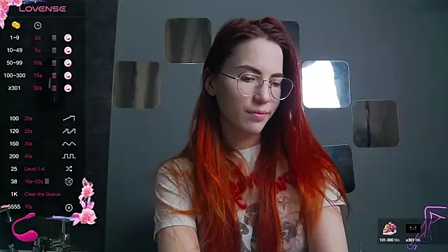 Snapshot of EmilyKents chatting on March 11, 2025, 1:26 am EmilyKents online show from March 11, 2025, 1:26 am