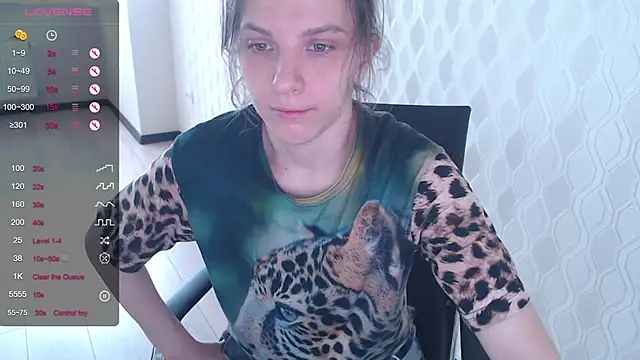 LisaHeart online show from November 8, 2025, 11:03 am