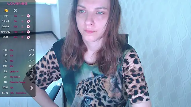 Snapshot of LisaHeart chatting on October 11, 2025, 1:23 pm LisaHeart online show from October 11, 2025, 1:23 pm