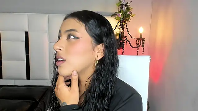 Snapshot of magic_marg chatting on February 12, 2025, 9:01 pm magic marg online show from February 12, 2025, 9:01 pm