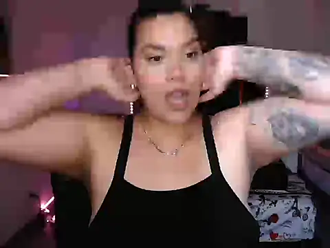 CarolinaRincon online show from October 10, 2025, 8:53 pm