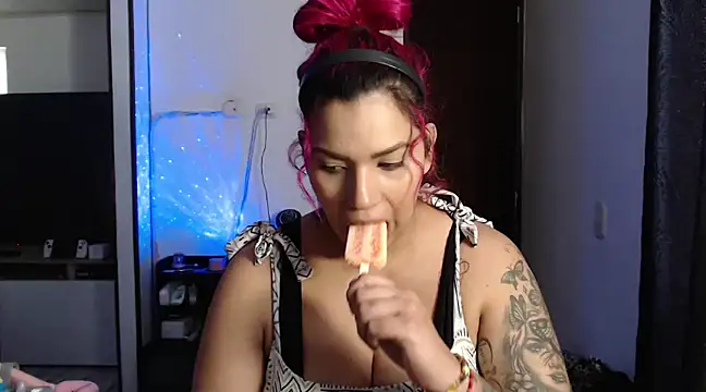 CarolinaRincon online show from February 8, 2025, 6:44 pm