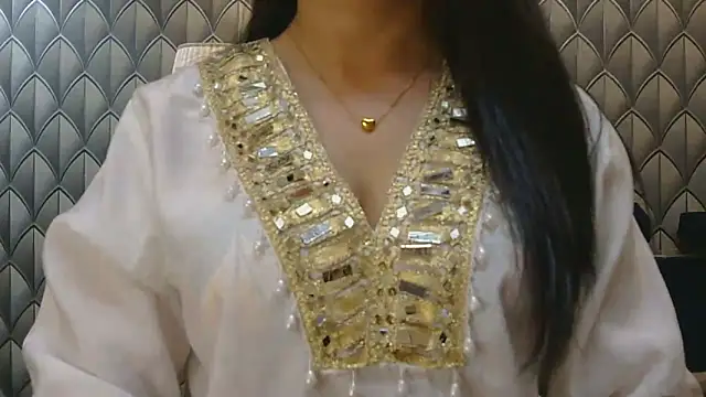 Mishika Gill online show from May 24, 2026, 2:33 am