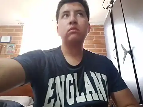 Snapshot of greeneyes999999999999 chatting on November 20, 2286, 5:46 pm greeneyes999999999999 online show from November 20, 2286, 5:46 pm