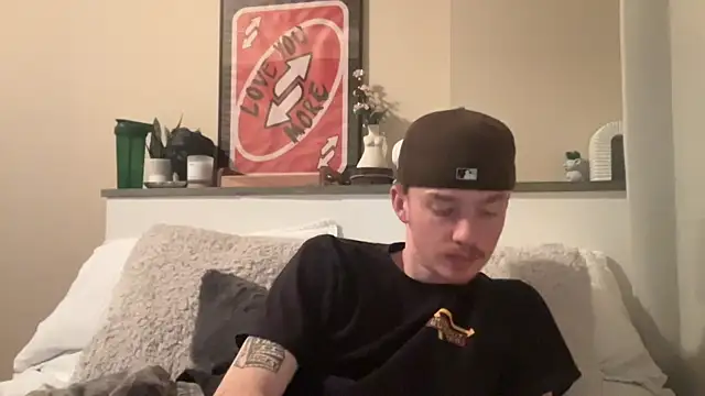 Snapshot of younghungginger chatting on January 2, 2025, 12:34 am younghungginger online show from January 2, 2025, 12:34 am