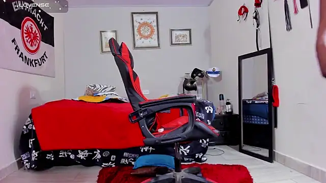 Snapshot of AlejoKhalifa_ chatting on December 5, 2025, 12:32 am AlejoKhalifa online show from December 5, 2025, 12:32 am