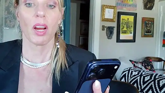 Glamazonx online show from April 9, 2026, 6:03 pm