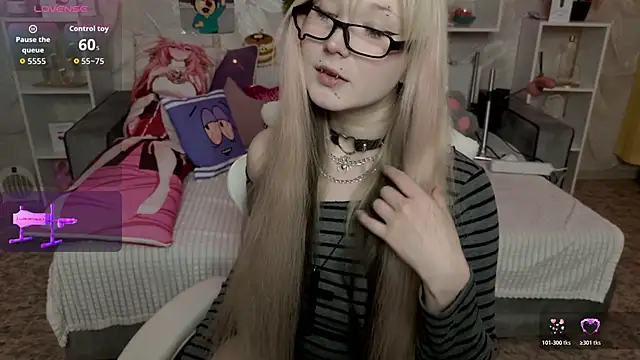 MeowkaKitty online show from April 1, 2026, 1:30 am