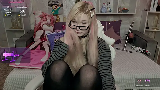 MeowkaKitty online show from March 28, 2026, 2:56 am