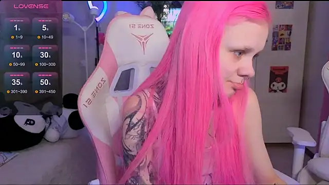 Britney Lynch online show from October 22, 2025, 5:29 am