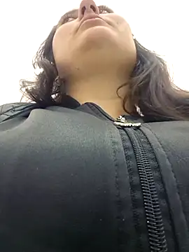 Snapshot of Celeem_ chatting on December 4, 2025, 10:53 pm Celeem online show from December 4, 2025, 10:53 pm