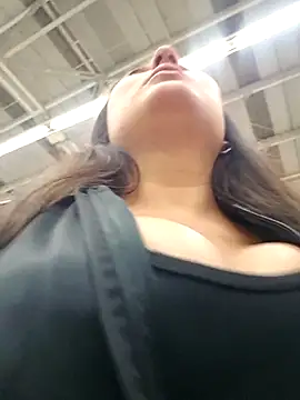 Snapshot of Celeem_ chatting on December 1, 2025, 11:27 pm Celeem online show from December 1, 2025, 11:27 pm