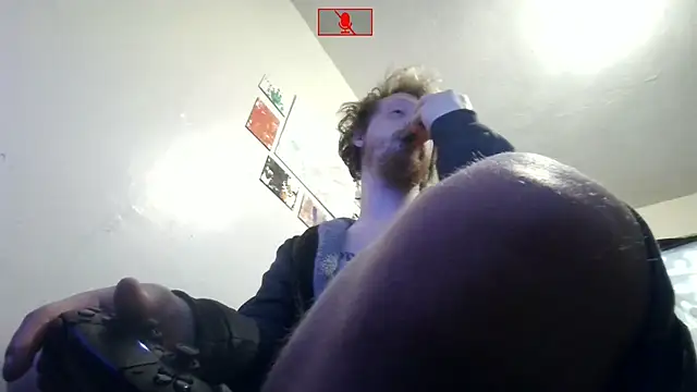 Thehotfoxxh online show from March 13, 2026, 4:01 pm