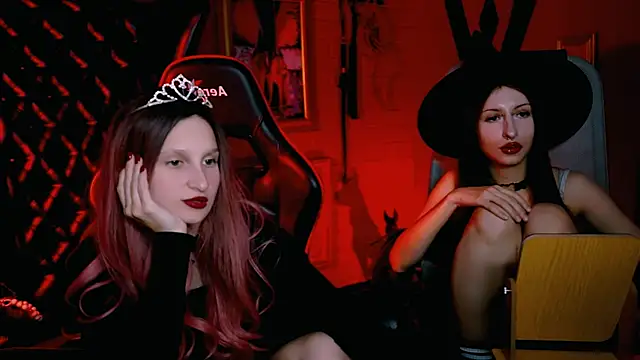 EllaHorton online show from October 30, 2025, 4:48 pm