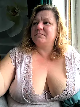 Snapshot of jusichka chatting on October 16, 2025, 6:43 am jusichka online show from October 16, 2025, 6:43 am