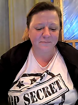 jusichka online show from April 17, 2026, 5:05 pm