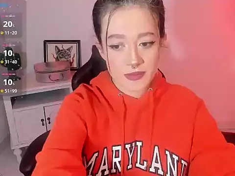 Snapshot of kat_apple chatting on October 22, 2025, 4:39 pm kat apple online show from October 22, 2025, 4:39 pm