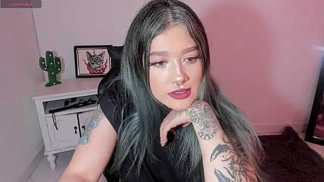 Snapshot of kat_apple chatting on November 4, 2025, 7:28 pm kat apple online show from November 4, 2025, 7:28 pm