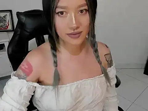 kat apple online show from January 14, 2026, 3:32 am