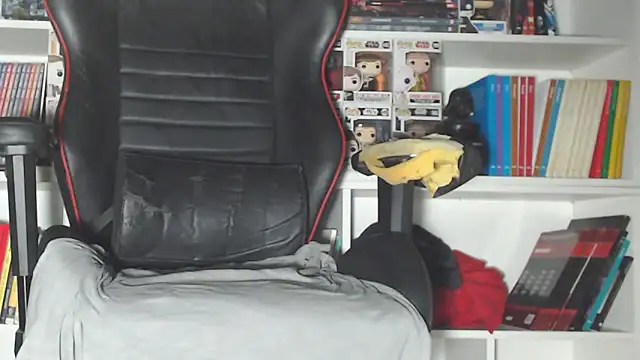 Snapshot of LapijARG7 chatting on February 24, 2026, 12:11 am LapijARG7 online show from February 24, 2026, 12:11 am