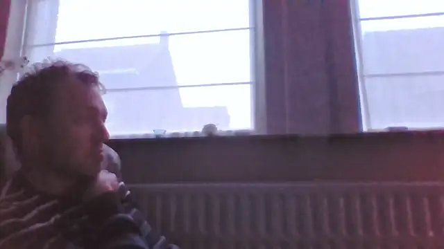 Snapshot of bertolini chatting on October 13, 2025, 4:52 pm bertolini online show from October 13, 2025, 4:52 pm