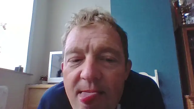 Snapshot of bertolini chatting on October 6, 2025, 6:25 am bertolini online show from October 6, 2025, 6:25 am