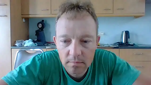 Snapshot of bertolini chatting on June 3, 2026, 7:20 am bertolini online show from June 3, 2026, 7:20 am