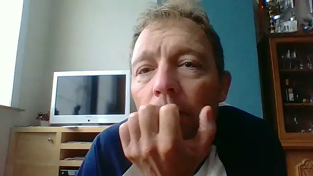 Snapshot of bertolini chatting on September 27, 2025, 7:14 am bertolini online show from September 27, 2025, 7:14 am