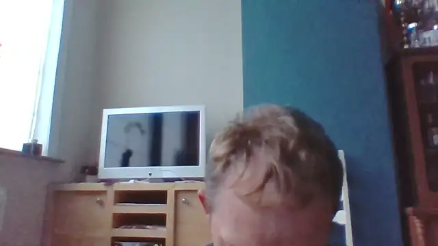 Snapshot of bertolini chatting on October 7, 2025, 6:36 am bertolini online show from October 7, 2025, 6:36 am